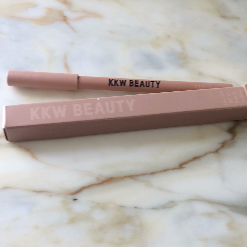 KKW lip pencil
